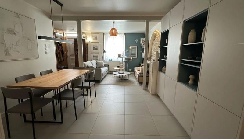 Appartement - 82 m² - 3 pièces