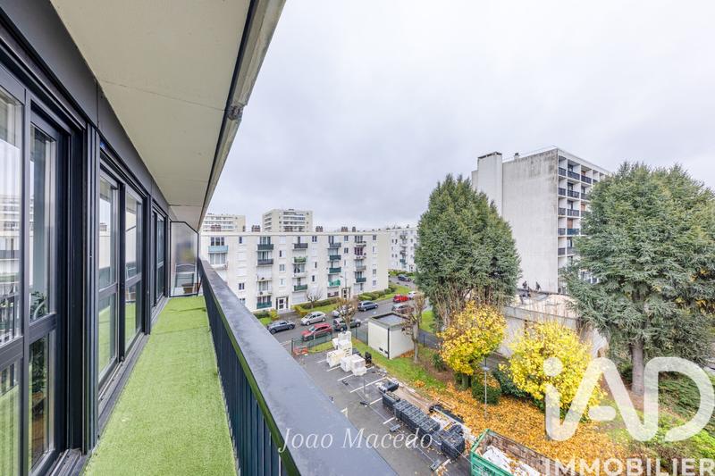 Appartement - 93 m² - 5 pièces
