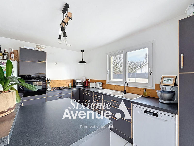 Maison - 125 m² - 4 pièces