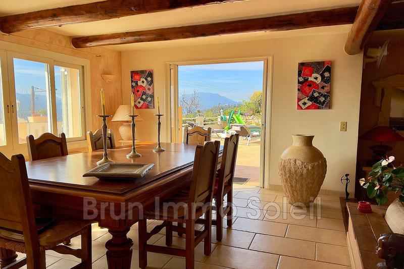 Maison - 180 m² - 6 pièces