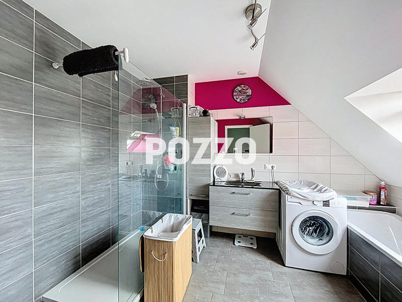 Maison - 102 m² - 6 pièces