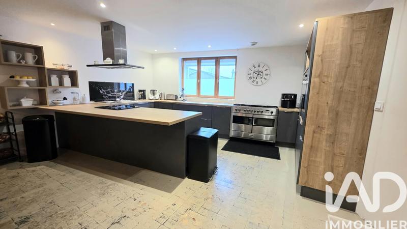 Maison - 190 m² - 4 pièces