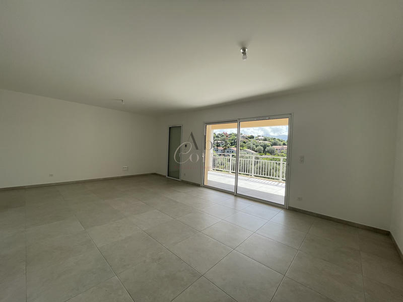 Appartement - 76 m² - 3 pièces