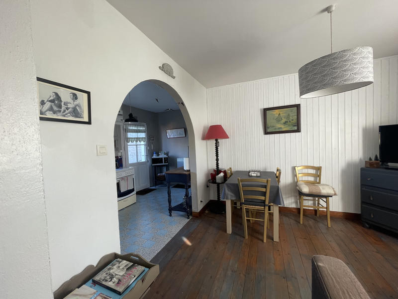 Maison - 166 m² - 8 pièces