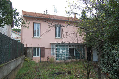 Maison - 260 m² - 7 pièces