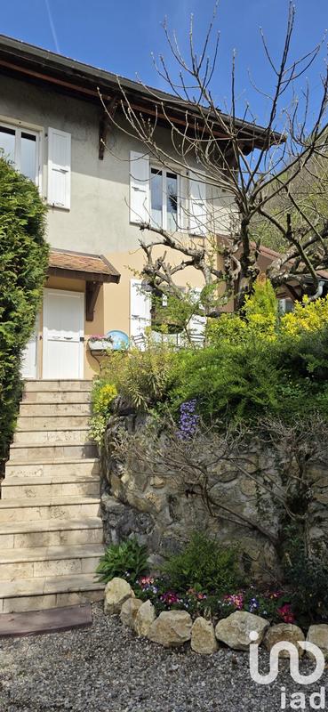 Maison de village - 84 m² - 5 pièces