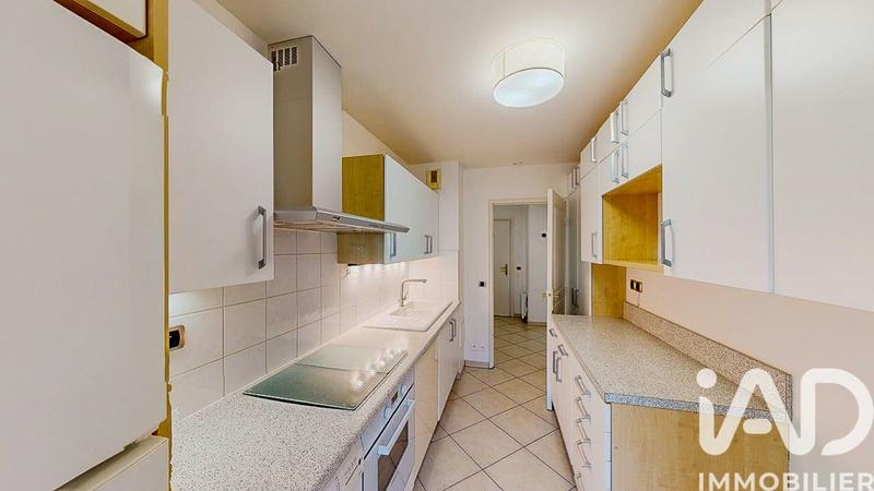 Appartement - 79 m² - 3 pièces