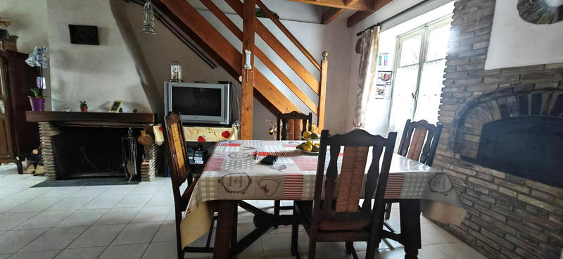 Maison - 150 m² - 7 pièces