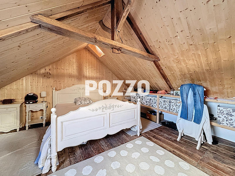 Maison - 178 m² - 9 pièces