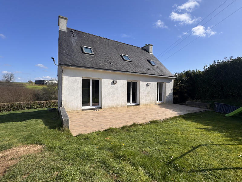 Maison - 111 m² - 5 pièces