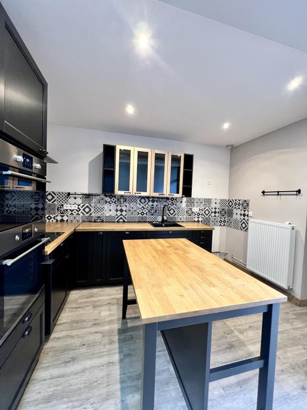 Maison - 105 m² - 5 pièces