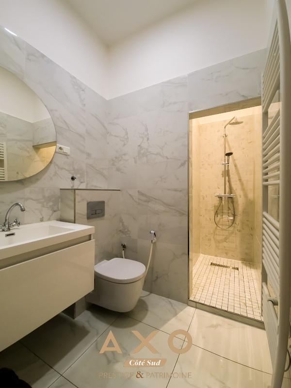 Appartement - 80 m² - 3 pièces