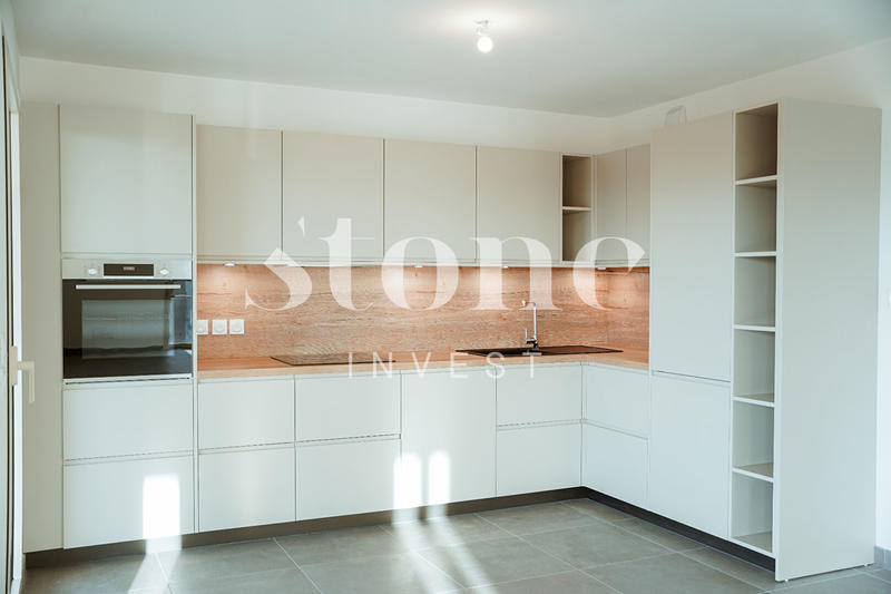 Appartement - 151 m² - 5 pièces