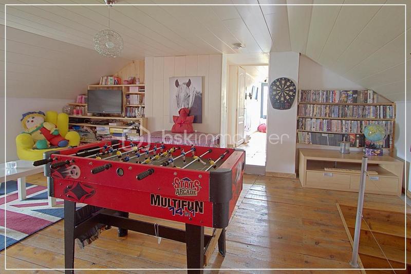 Maison - 165 m² - 8 pièces