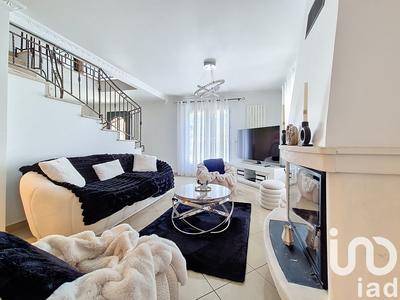 Maison - 210 m² - 7 pièces