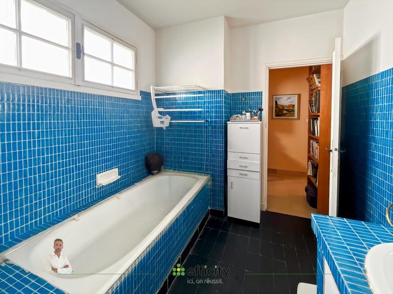 Maison - 160 m² - 9 pièces