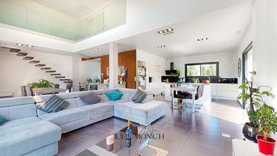 Villa - 206 m² - 5 pièces