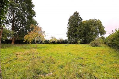 Terrain constructible - 2 258 m²