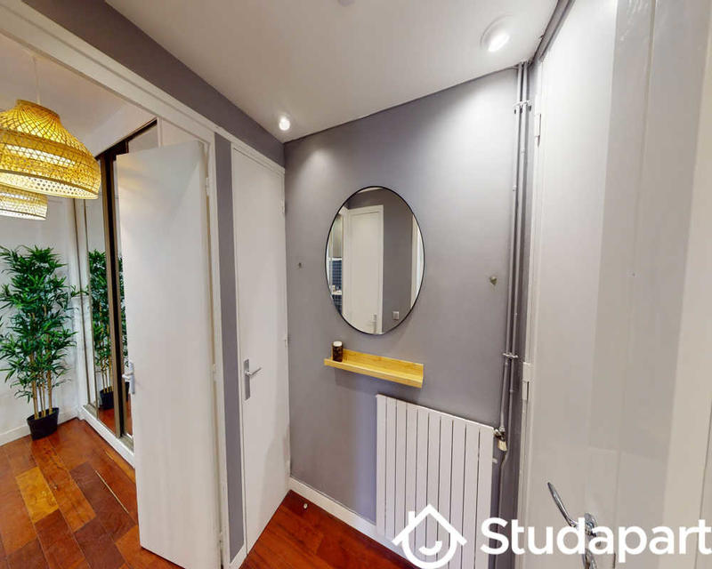 Chambre - 80 m² - 1 pièce