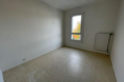 Appartement - 79 m² - 4 pièces