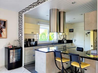 Maison - 135 m² - 6 pièces