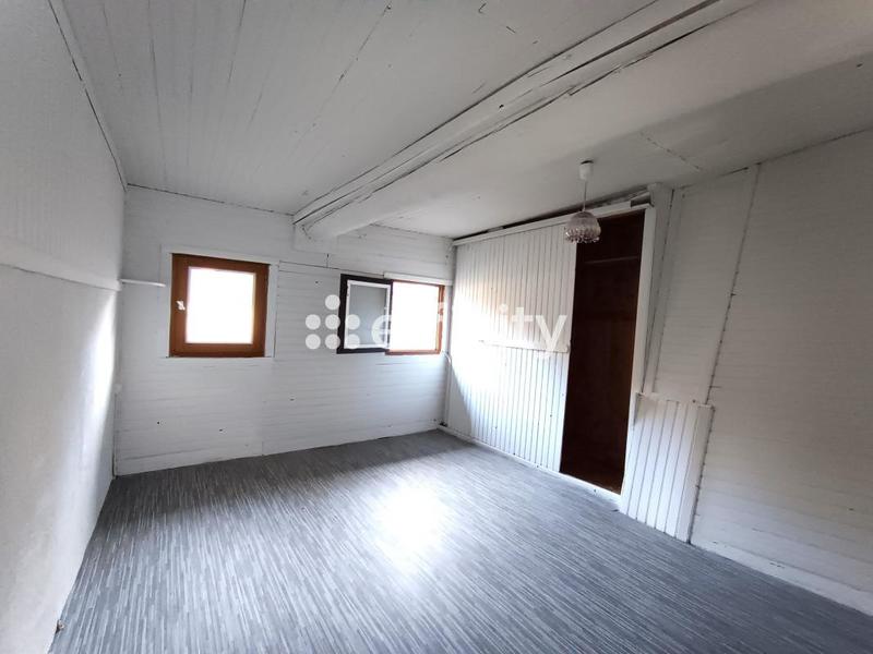 Maison - 112 m² - 7 pièces