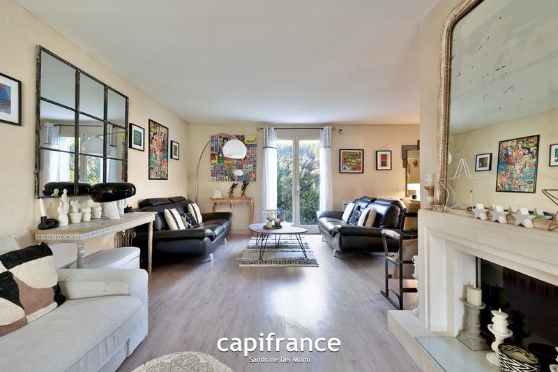 Maison - 157 m² - 8 pièces