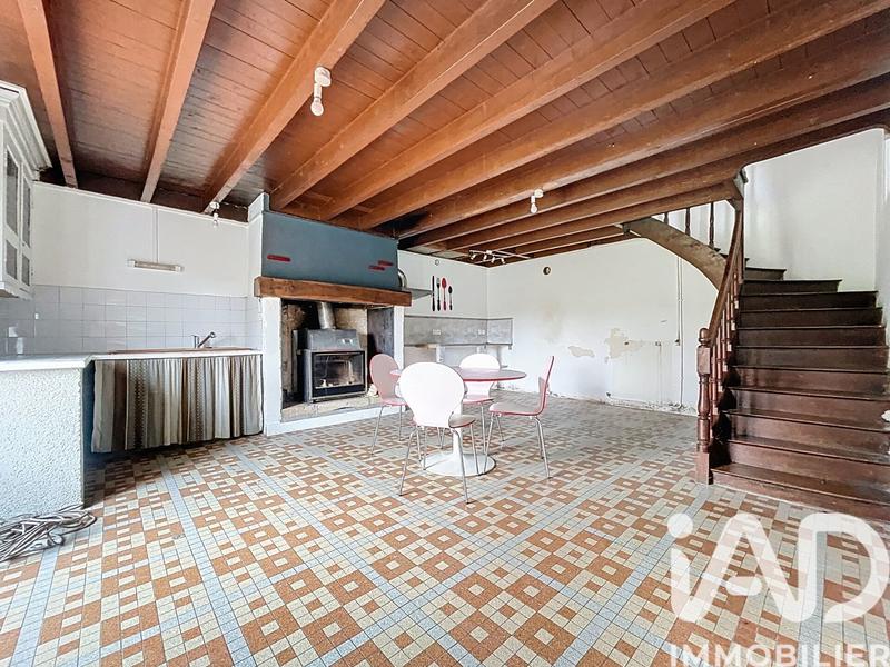 Maison - 270 m² - 10 pièces