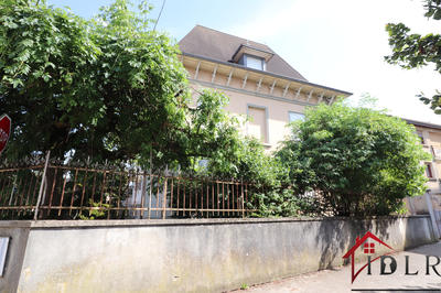 Maison - 200 m² - 7 pièces