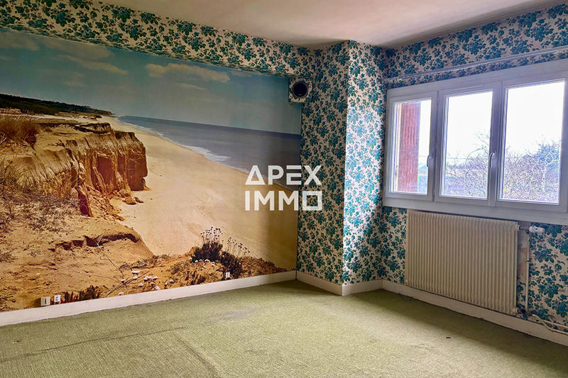 Maison - 93 m² - 5 pièces