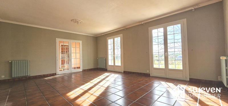 Maison traditionnelle - 146 m² - 6 pièces