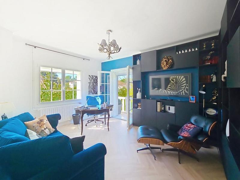 Villa - 172 m² - 6 pièces