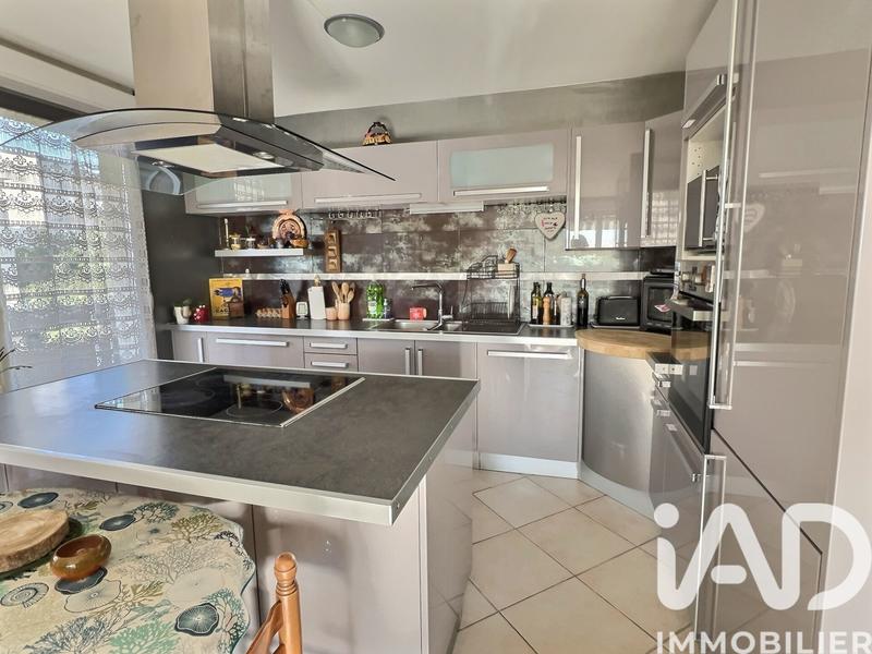 Appartement - 90 m² - 4 pièces