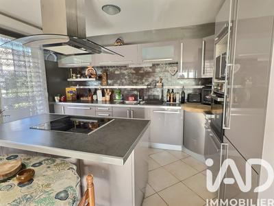 Appartement - 90 m² - 4 pièces