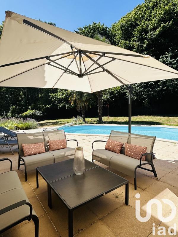 Maison de maîtres - 330 m² - 10 pièces