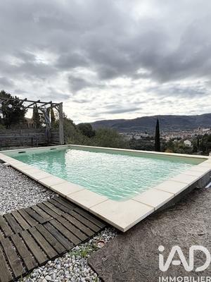 Maison - 130 m² - 5 pièces