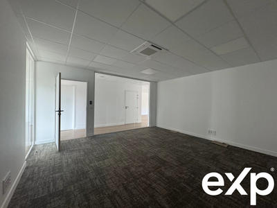 Bureau - 215 m²