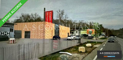 Local commercial - 740 m²