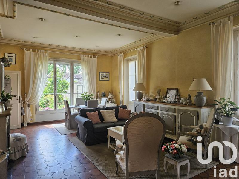 Maison - 216 m² - 10 pièces