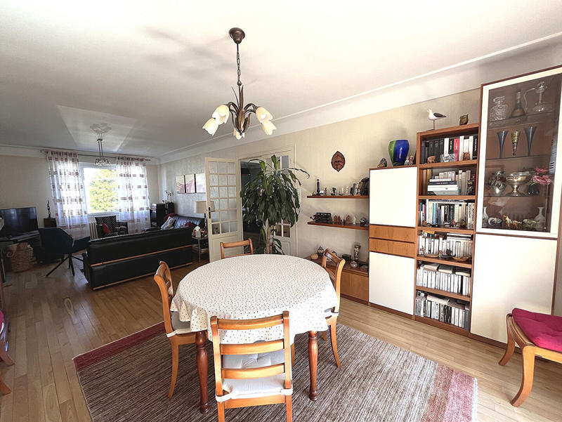 Maison - 167 m² - 7 pièces