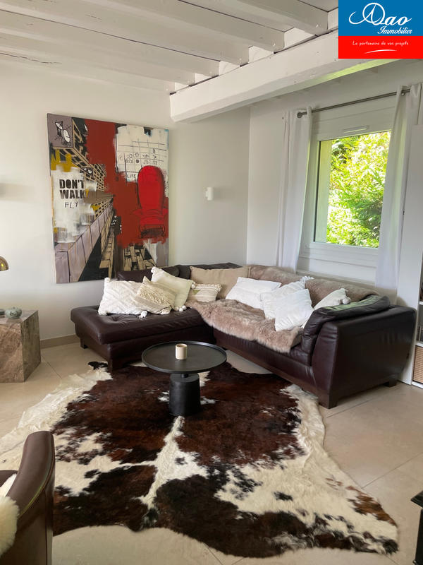 Maison - 192 m² - 8 pièces