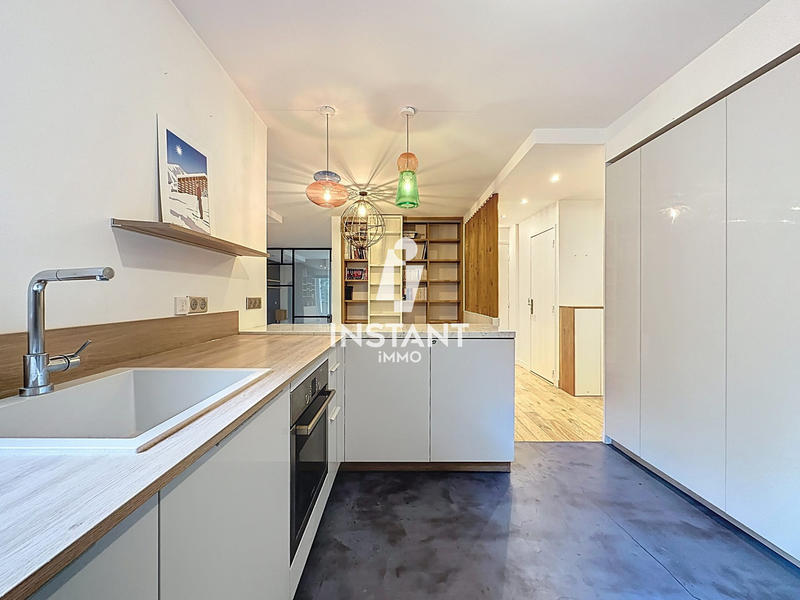 Appartement - 90 m² - 5 pièces