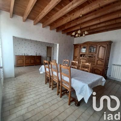 Maison - 189 m² - 8 pièces