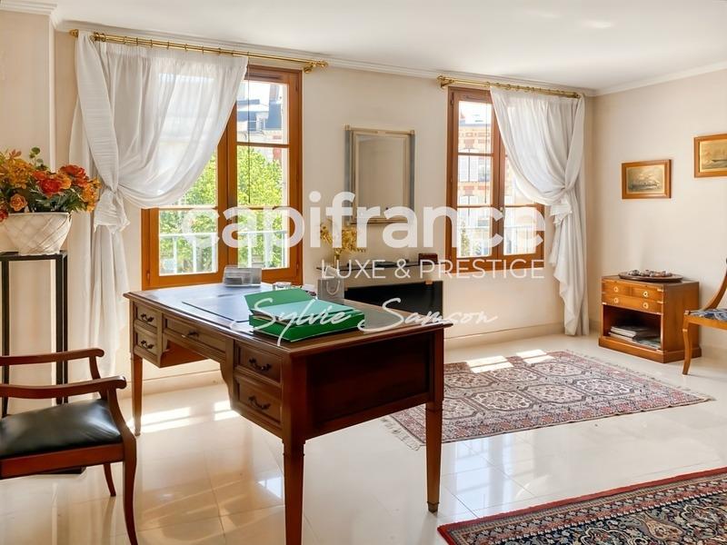 Appartement - 180 m² - 4 pièces