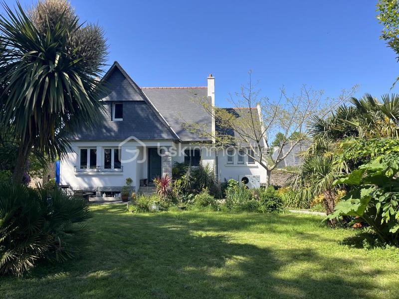 Maison - 142 m² - 8 pièces