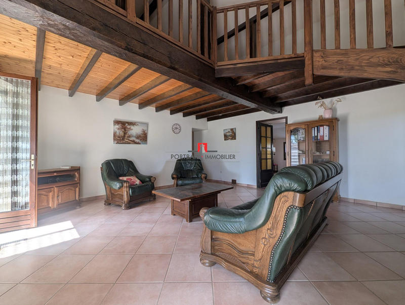 Maison - 140 m² - 4 pièces