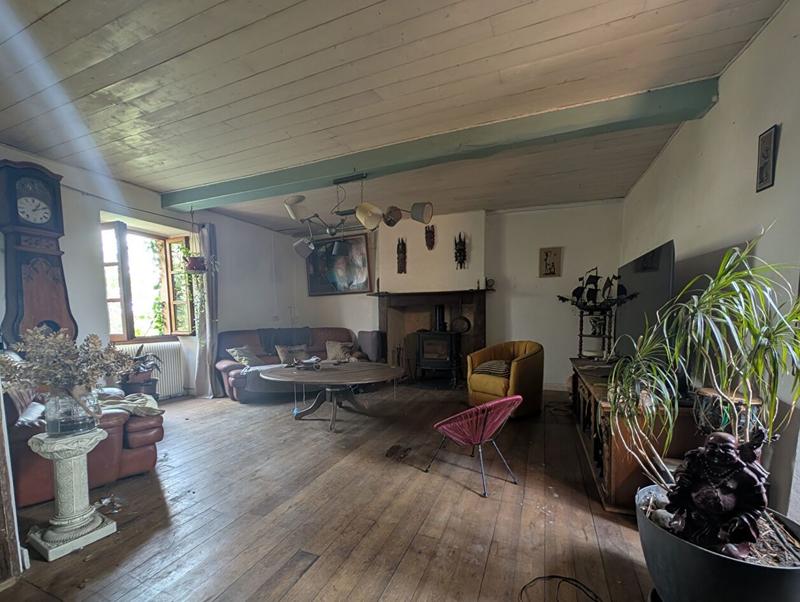 Maison - 196 m² - 7 pièces