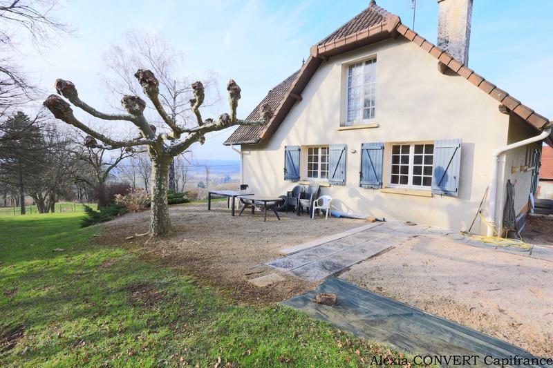 Maison - 97 m² - 5 pièces