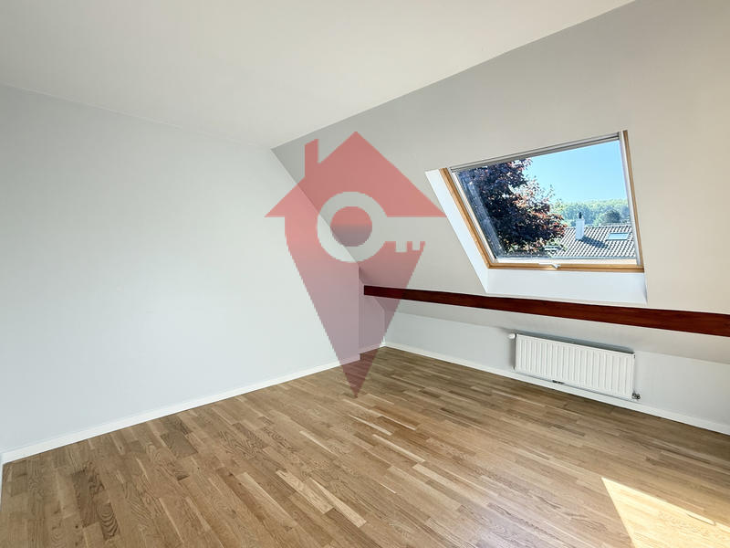 Maison - 194 m² - 8 pièces