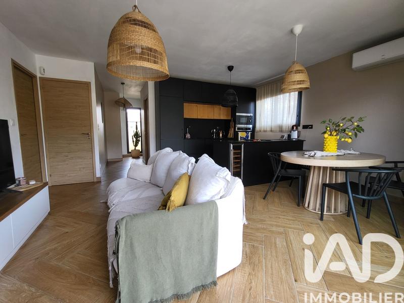 Maison - 110 m² - 4 pièces